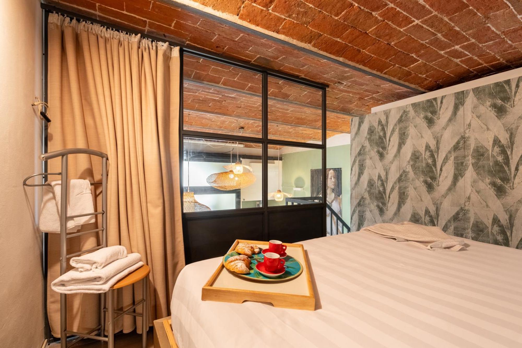 Via Cimabue 8B - Florence Charming Apartments - Metropolitan Loft In Florence - 20 Minute Walk To City Center - Excellent Base For Exploring - Less Than 5 Minute Walk To The Supermarket - Amazing Bakery On The Corner Exteriör bild